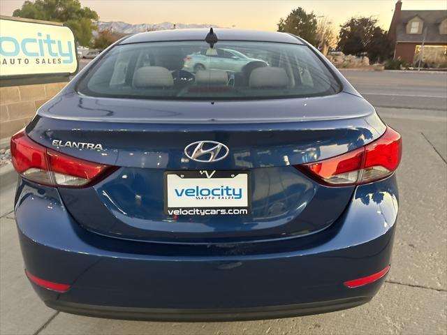 2016 hyundai elantra se