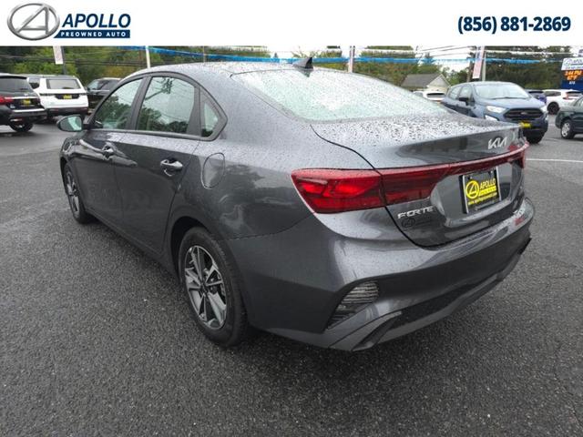 2024 kia forte lxs