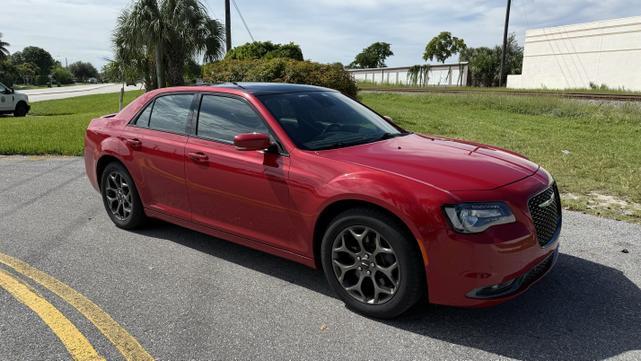 2015 chrysler 300 s