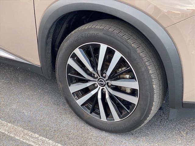 2023 nissan pathfinder platinum 4wd