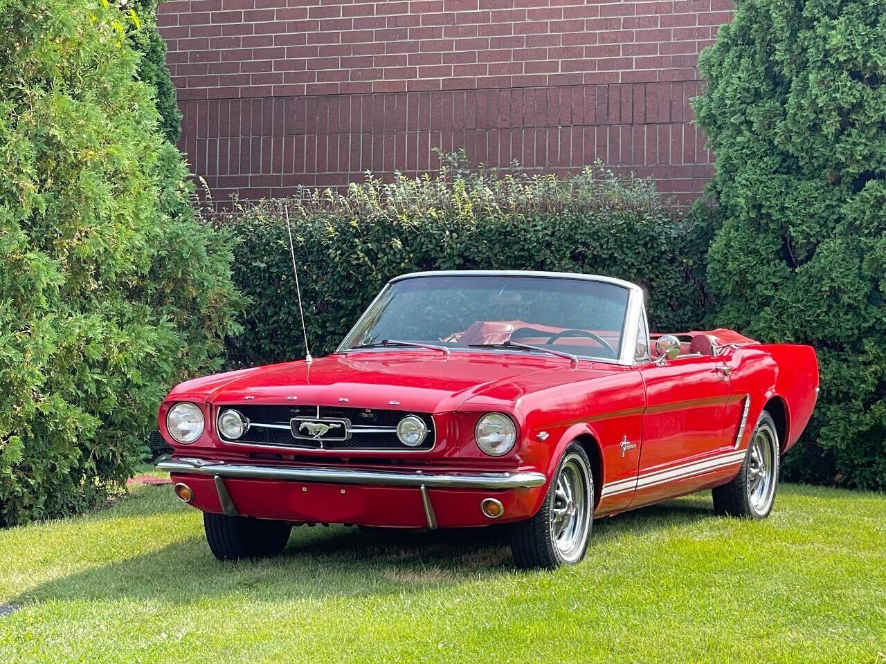 1965 ford mustang