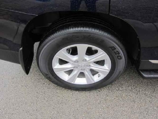 2011 toyota highlander in zionsville, in