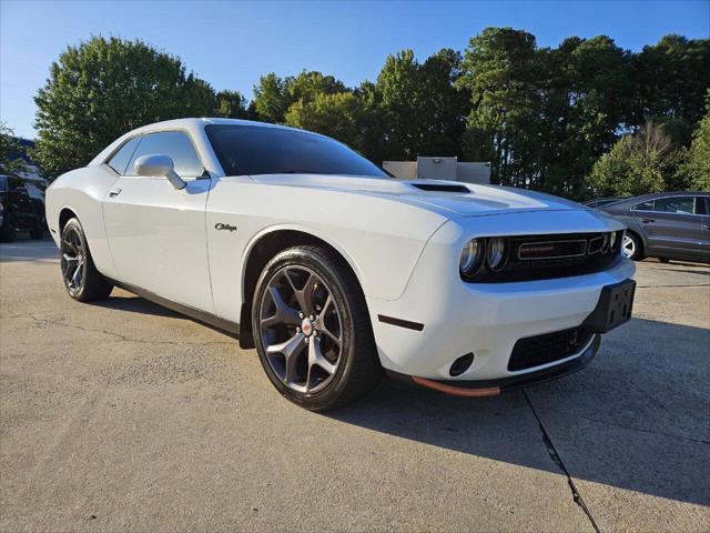 2018 dodge challenger sxt