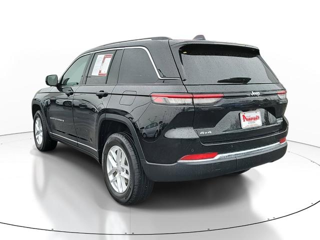 2023 jeep grand cherokee laredo
