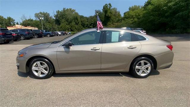2022 chevrolet malibu fwd lt