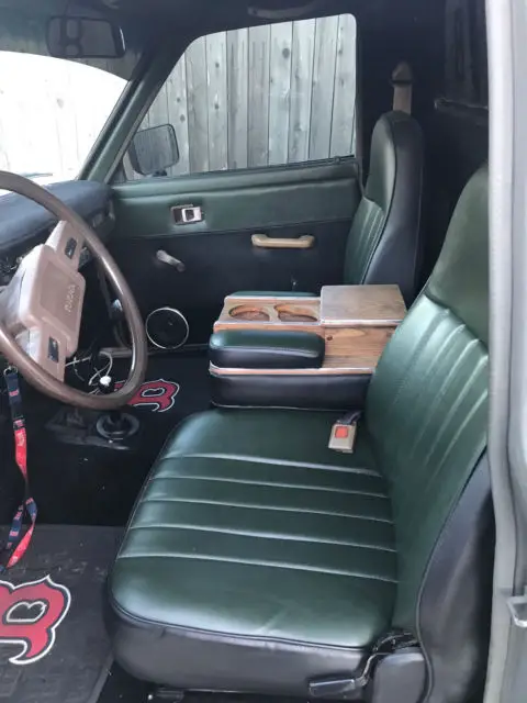 83 toyota truck 4x4 22r