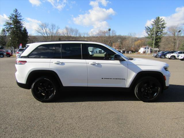 2023 jeep grand cherokee altitude