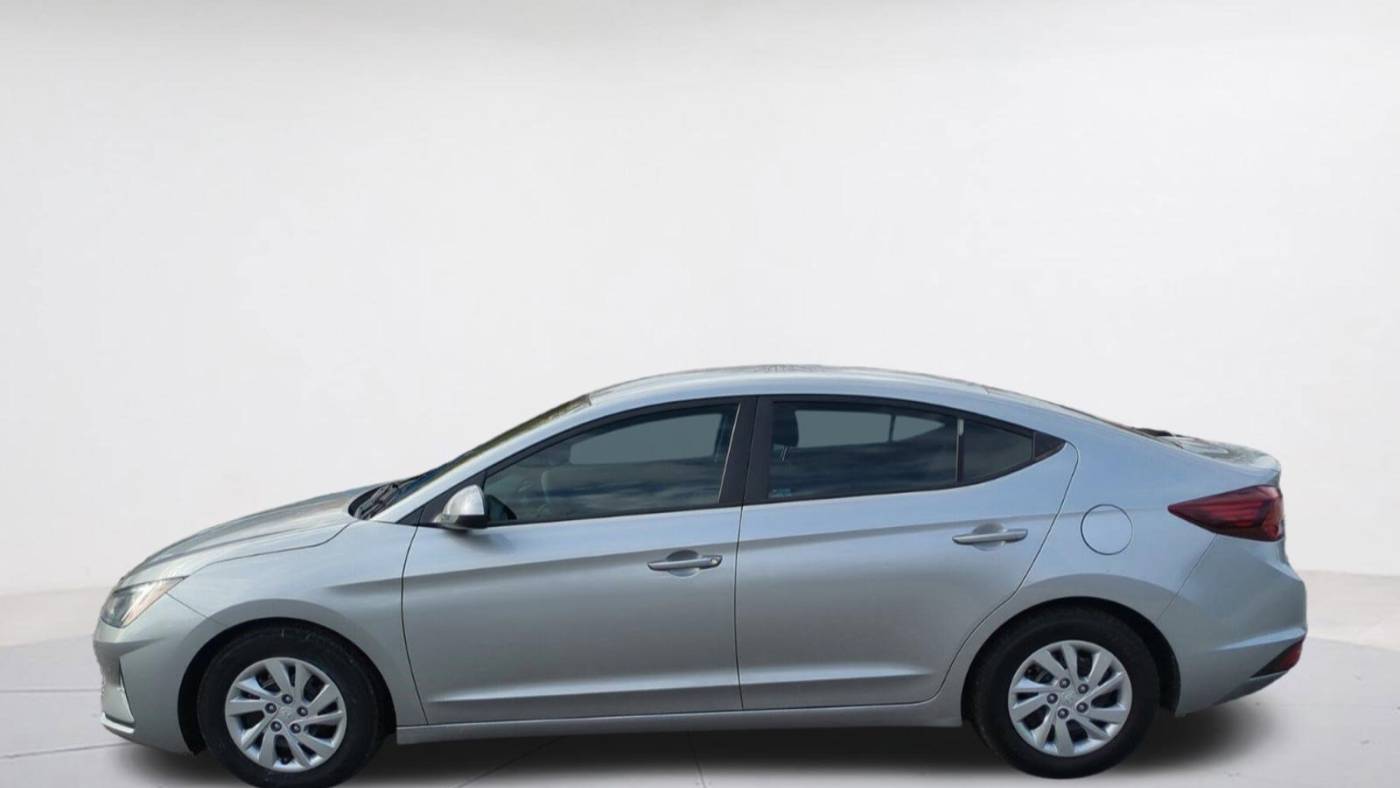 2020 hyundai elantra se