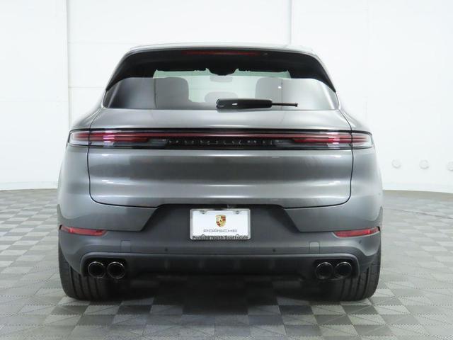 2024 porsche cayenne base (tiptronic)