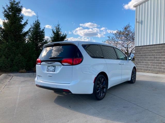 2018 chrysler pacifica in greenwood, indiana