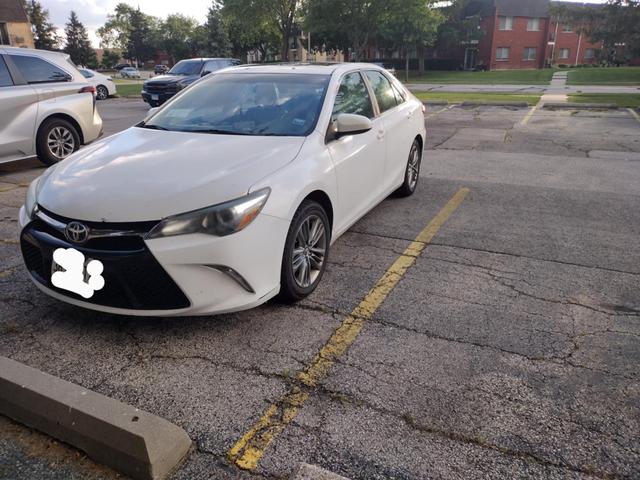 2015 toyota camry hybrid le