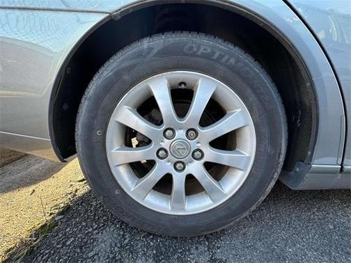 2002 lexus es 300 in secaucus, new jersey