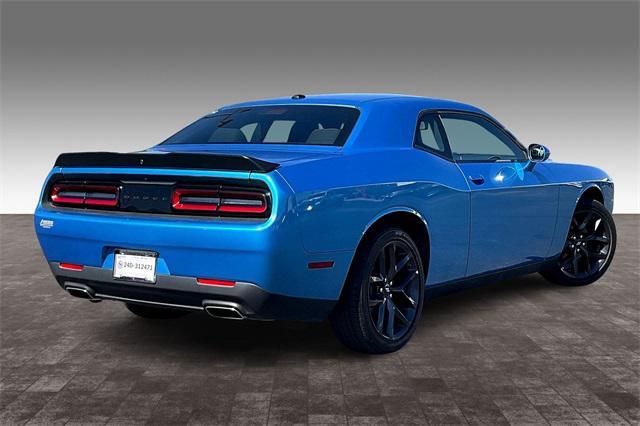 2023 dodge challenger sxt