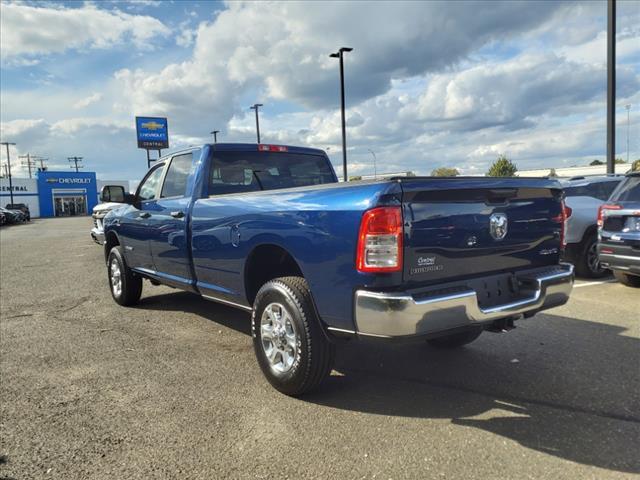 2022 ram 3500 big horn crew cab 4x4 8' box