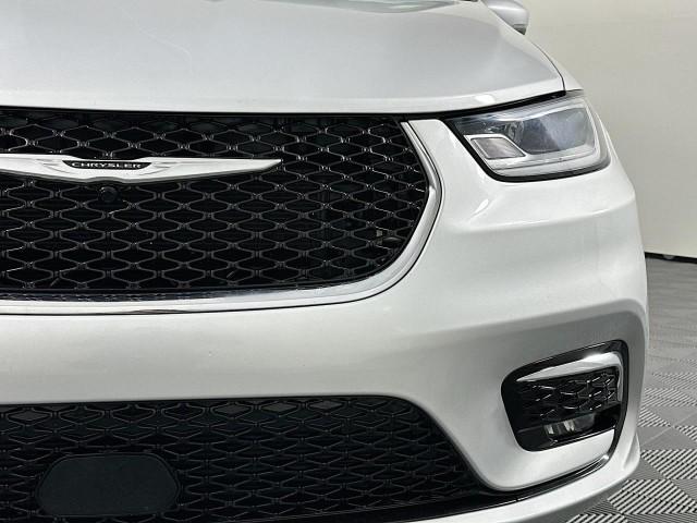 2023 chrysler pacifica touring-l