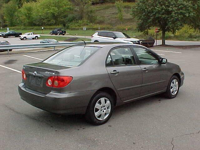 2006 toyota corolla le