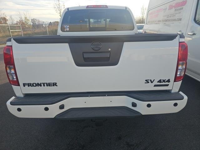 2020 nissan frontier sv
