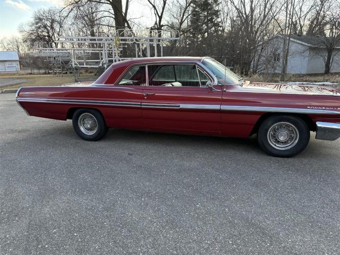 1962 pontiac bonneville in annandale, minnesota
