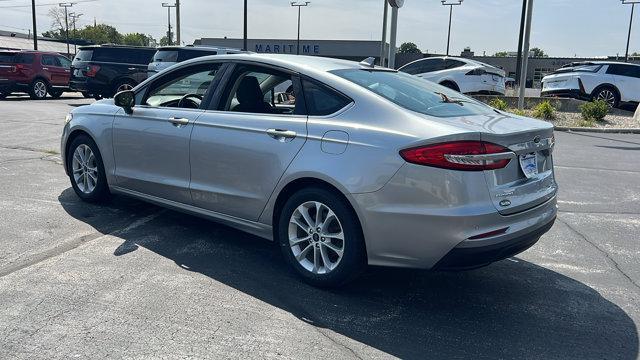 2020 ford fusion se