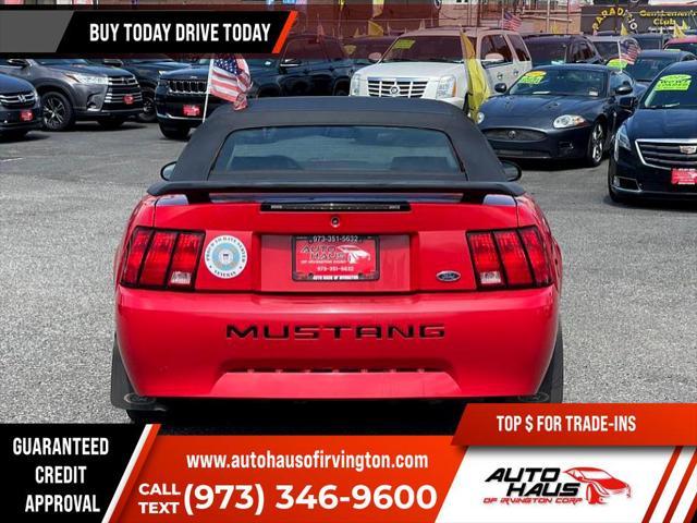 2003 ford mustang deluxe