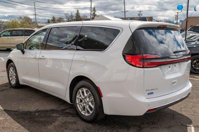 2024 chrysler pacifica touring l in rahway, new jersey