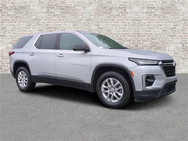 2022 chevrolet traverse ls