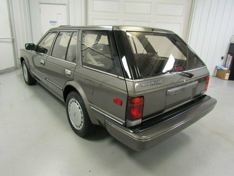1988 nissan maxima gxe