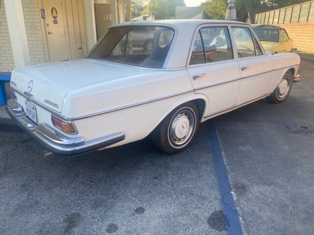 1970 mercedes-benz 280 se sedan white rwd automatic