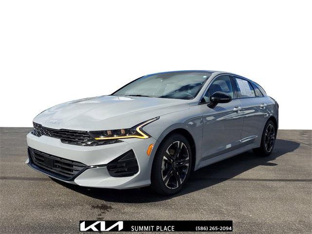 2022 kia k5 gt-line
