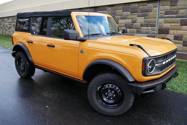 2022 ford bronco black diamond