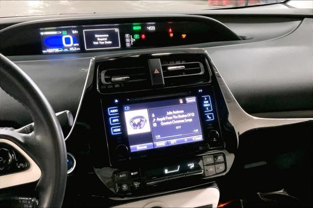 2016 toyota prius three