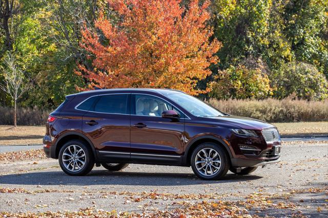 2019 lincoln mkc select