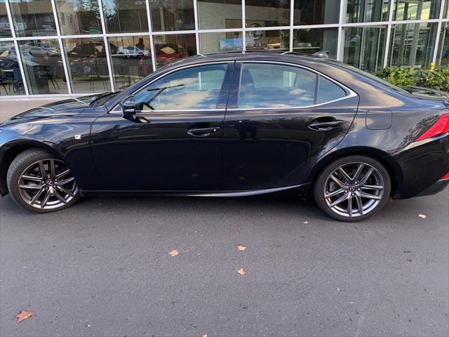 2018 lexus is 300 base