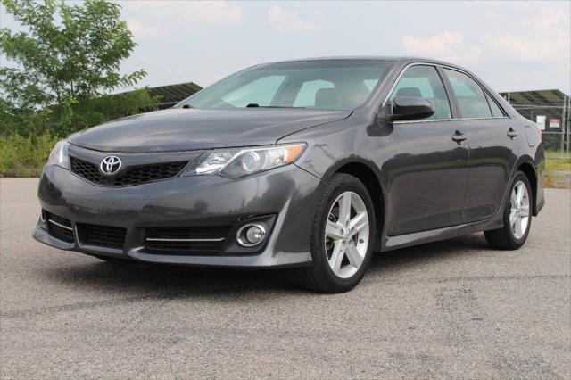 2014 toyota camry se