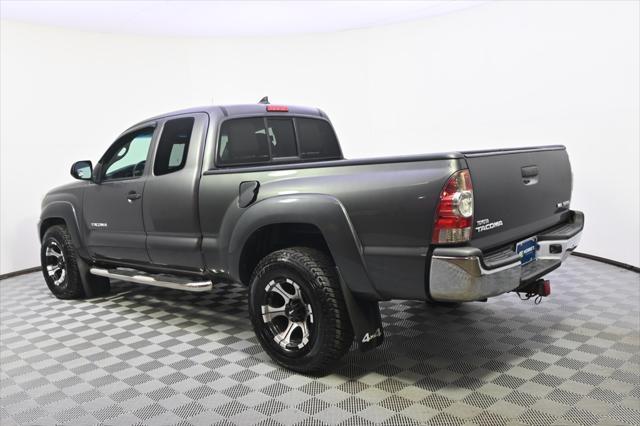 2015 toyota tacoma base