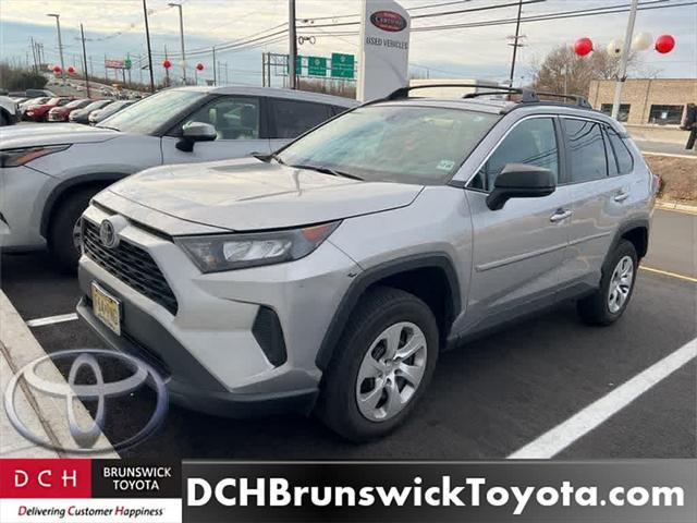 2021 toyota rav4 le