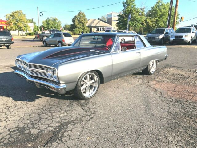 1965 malibu ss restomod . fresh frame off build