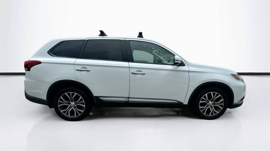 2016 mitsubishi outlander se