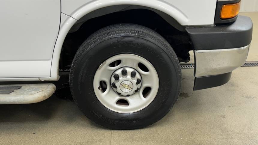 2022 chevrolet express 2500