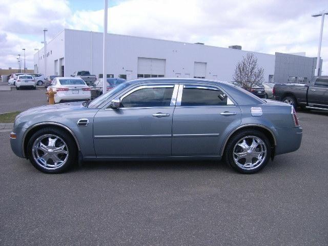 2007 chrysler 300 4dr rear-wheel drive sedan touring touring for sale in grand forks, north dakota