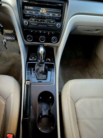 2014 volkswagen passat 1.8t wolfsburg edition
