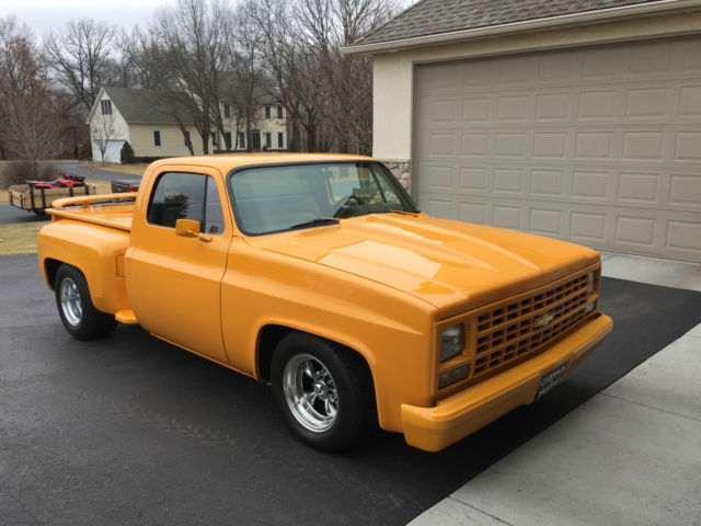 1982 chevrolet c10 silverado standard cab pickup 2-door