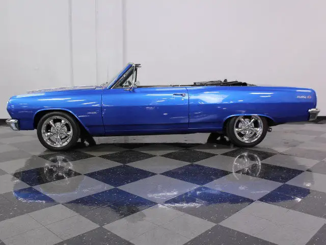 smooth running 350ci, 4 speed 700r4 trans, eye catching bright blue paint