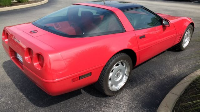 1992 chevrolet corvette beautiful only 10,928 miles!