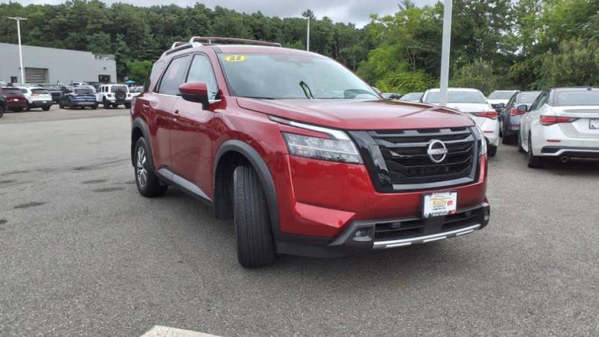 2023 nissan pathfinder sl
