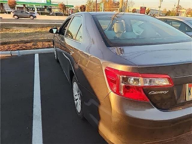 2012 toyota camry le