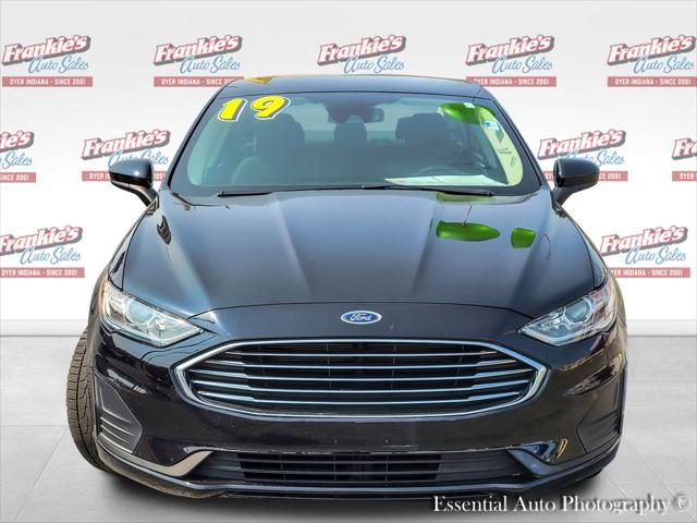 2019 ford fusion se