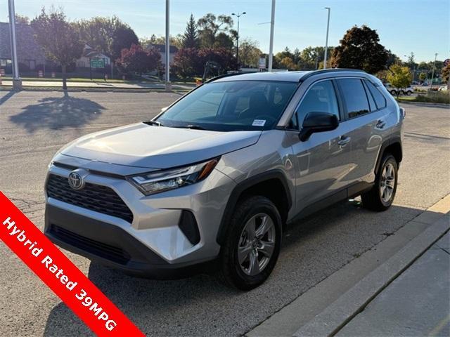 2024 toyota rav4 hybrid le