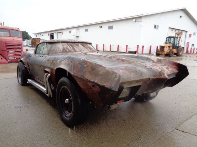 vintage corvette based radical custom, 60s style, split window. project car