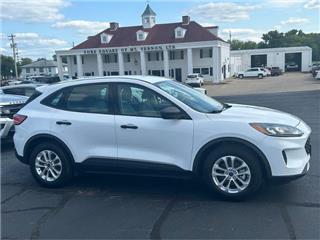 2020 Ford Escape s